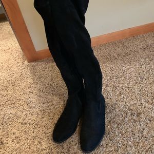 Black knee high boots